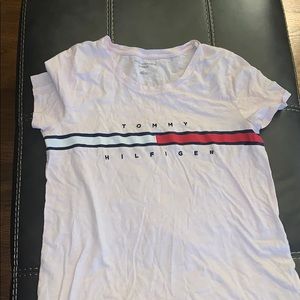 Pink Tommy Hilfiger T-shirt